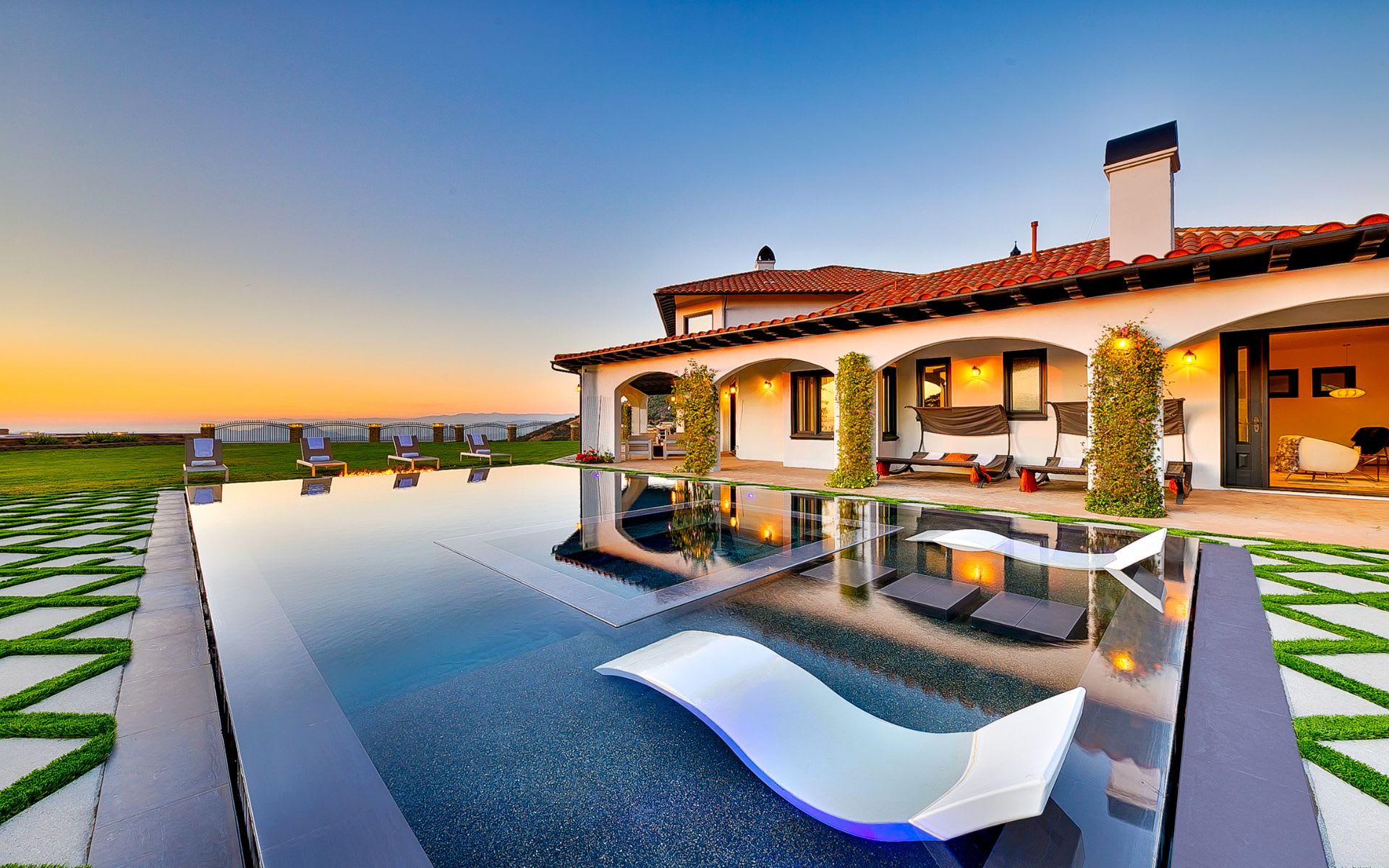 The Malibu Garden Estate 24573 PIUMA RD, MALIBU, CA 90265