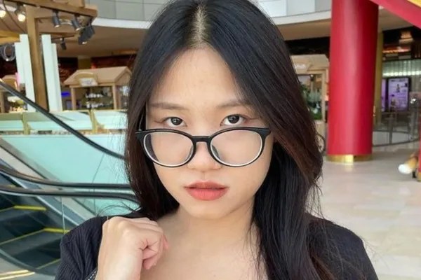 น้องโบว์ bow_than OnlyFans เอาในรถเกือบมีคนมาเห็น หนังโป๊ คลิปหลุด เย็ดกัน กลุ่มลับ VIP Onlyfans