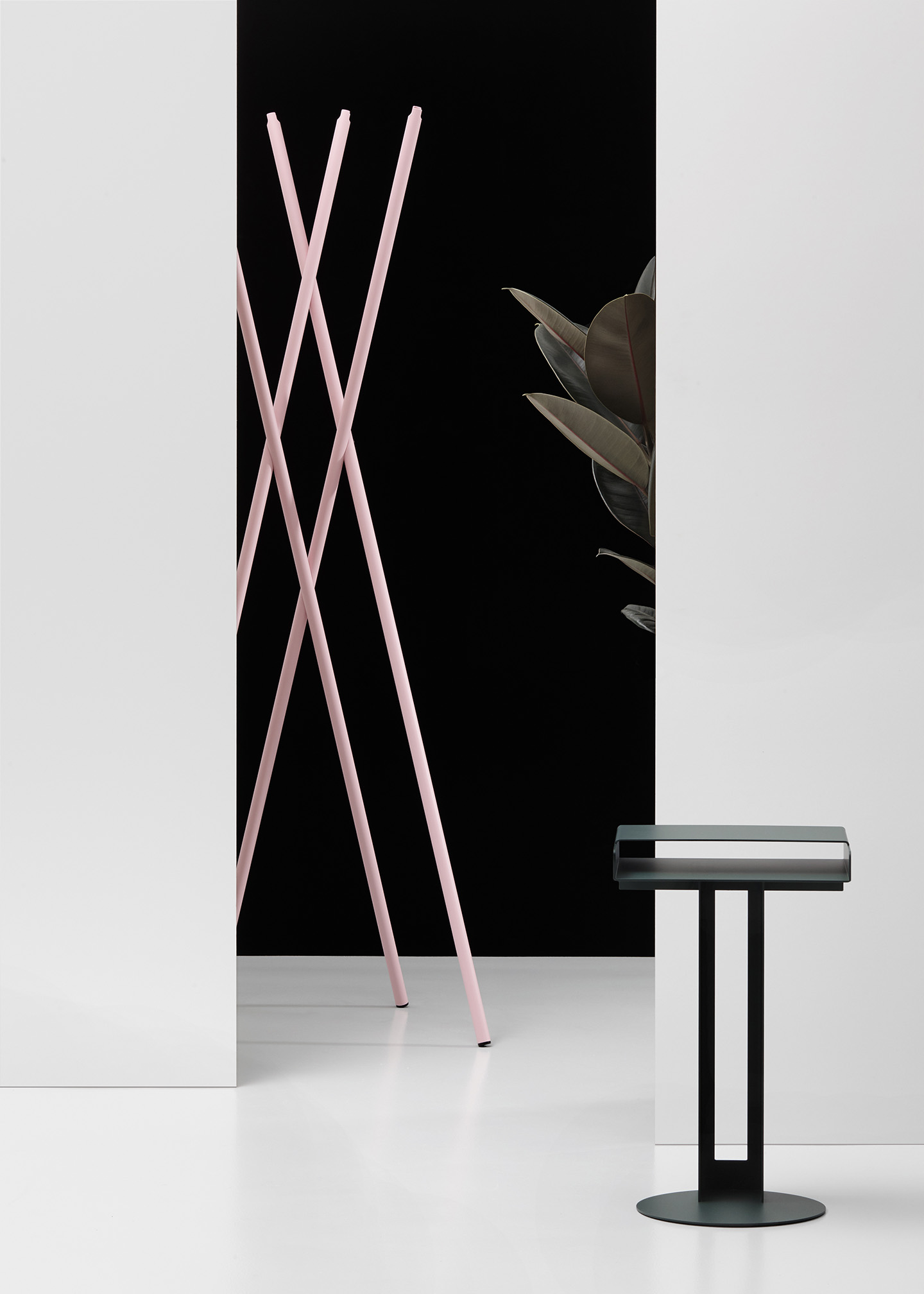 New Tendency Hash Coatrack Sgustok Design