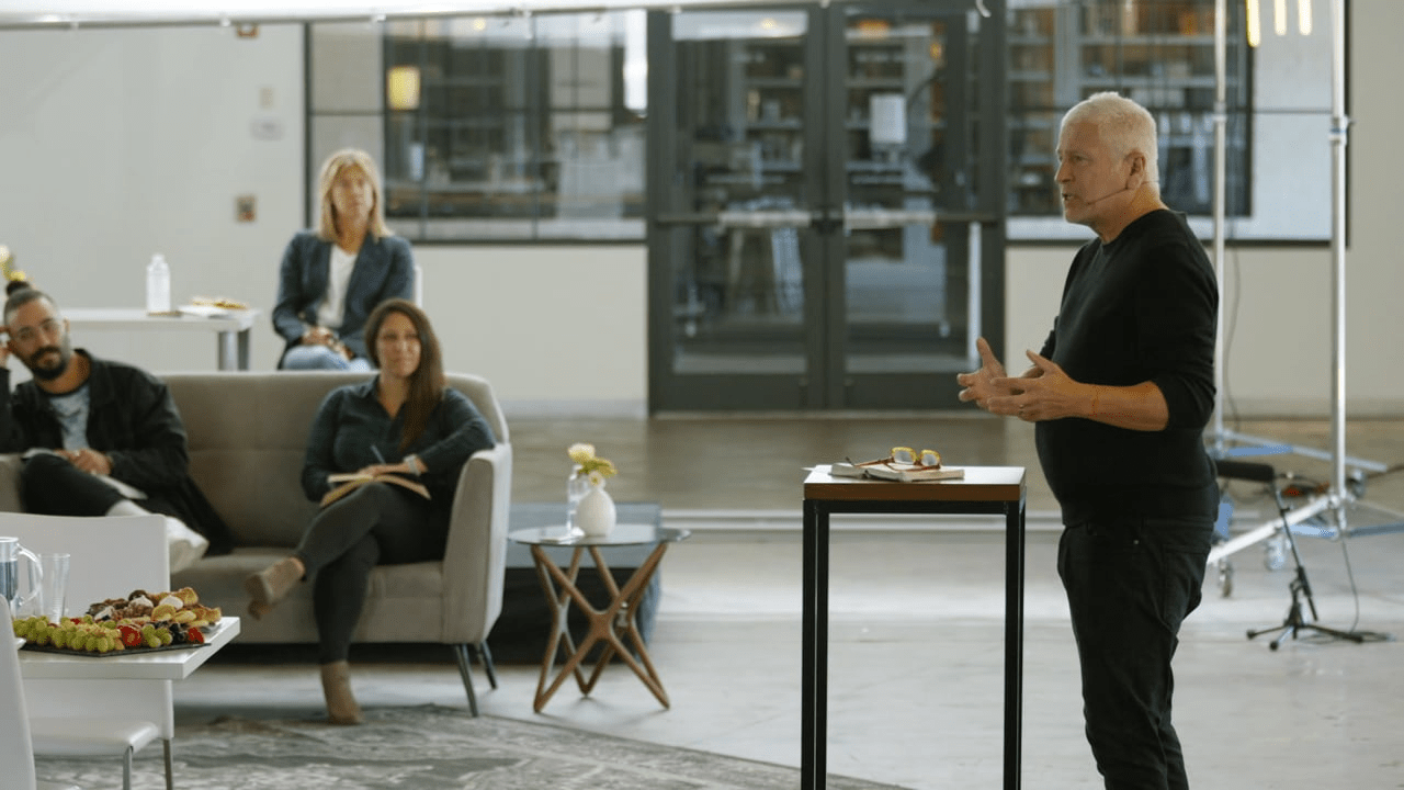 Don't Give the Enemy a Seat at Your Table, by Louie Giglio Streaming