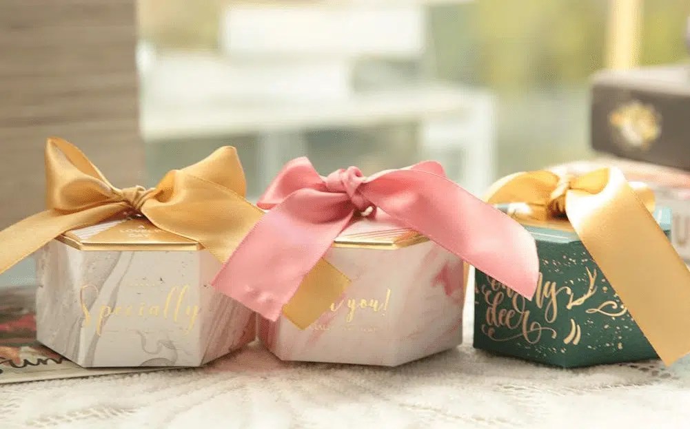 Share 130+ wedding gift bags chennai best esthdonghoadian