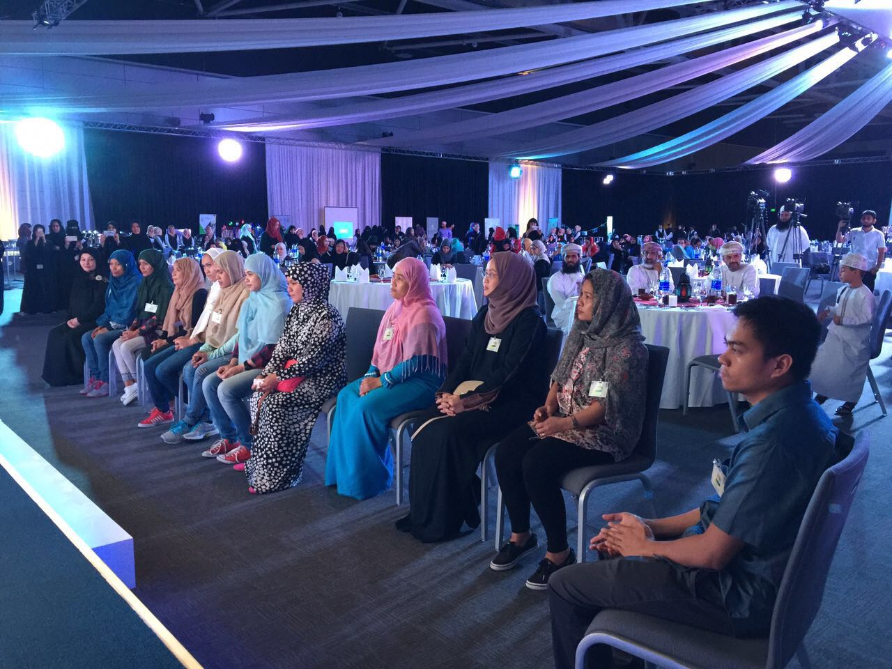 15 expatriates embrace Islam at Ramadan event in Oman Times of Oman