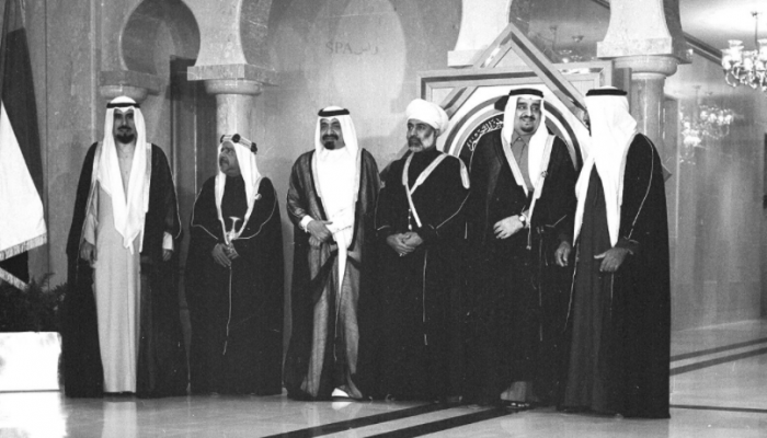 نتطلع إلى القمة الخليجية بالسعودية لتعزيز التضامن العربي والخليجي. بدء انعقاد القمة الخليجية الـ41 - جريدة الشبيبة - أخبار ...