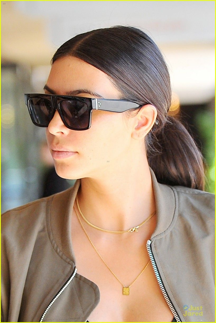 Kim Kardashians Favorite Sunglasses of 2016 Sunglasses and Style Blog