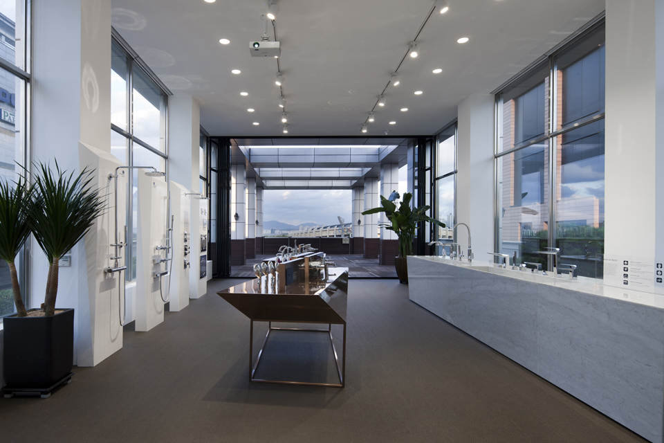 Grohe Showroom shadowmakers