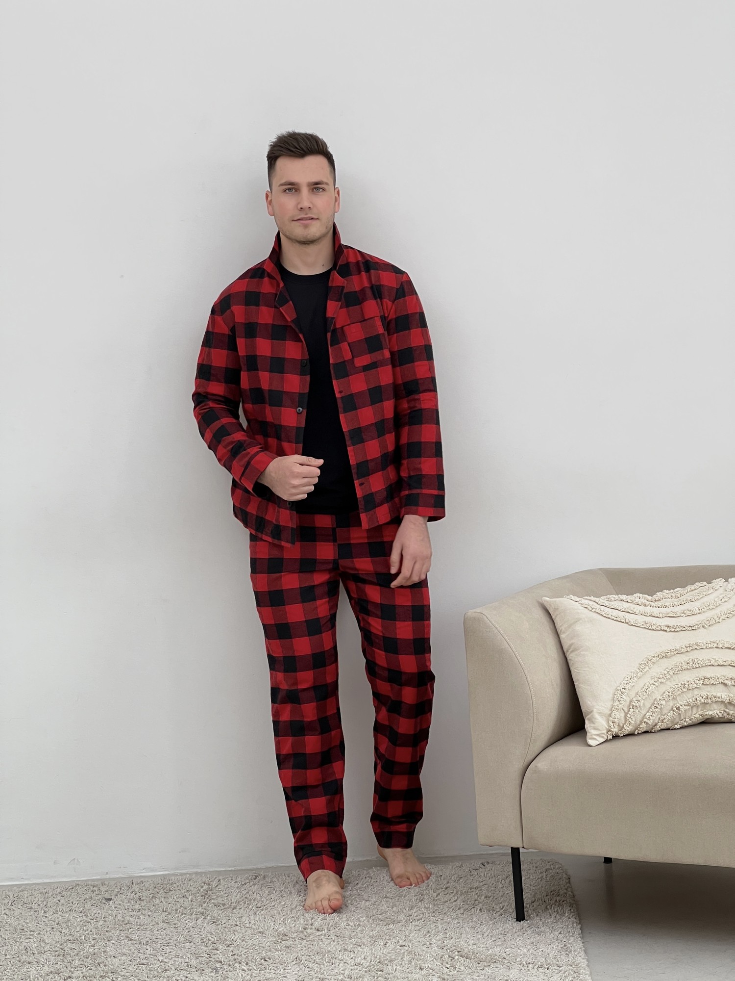 Men's cozy flannel pajamas (pants+tshirt+shirt) checkered red/black