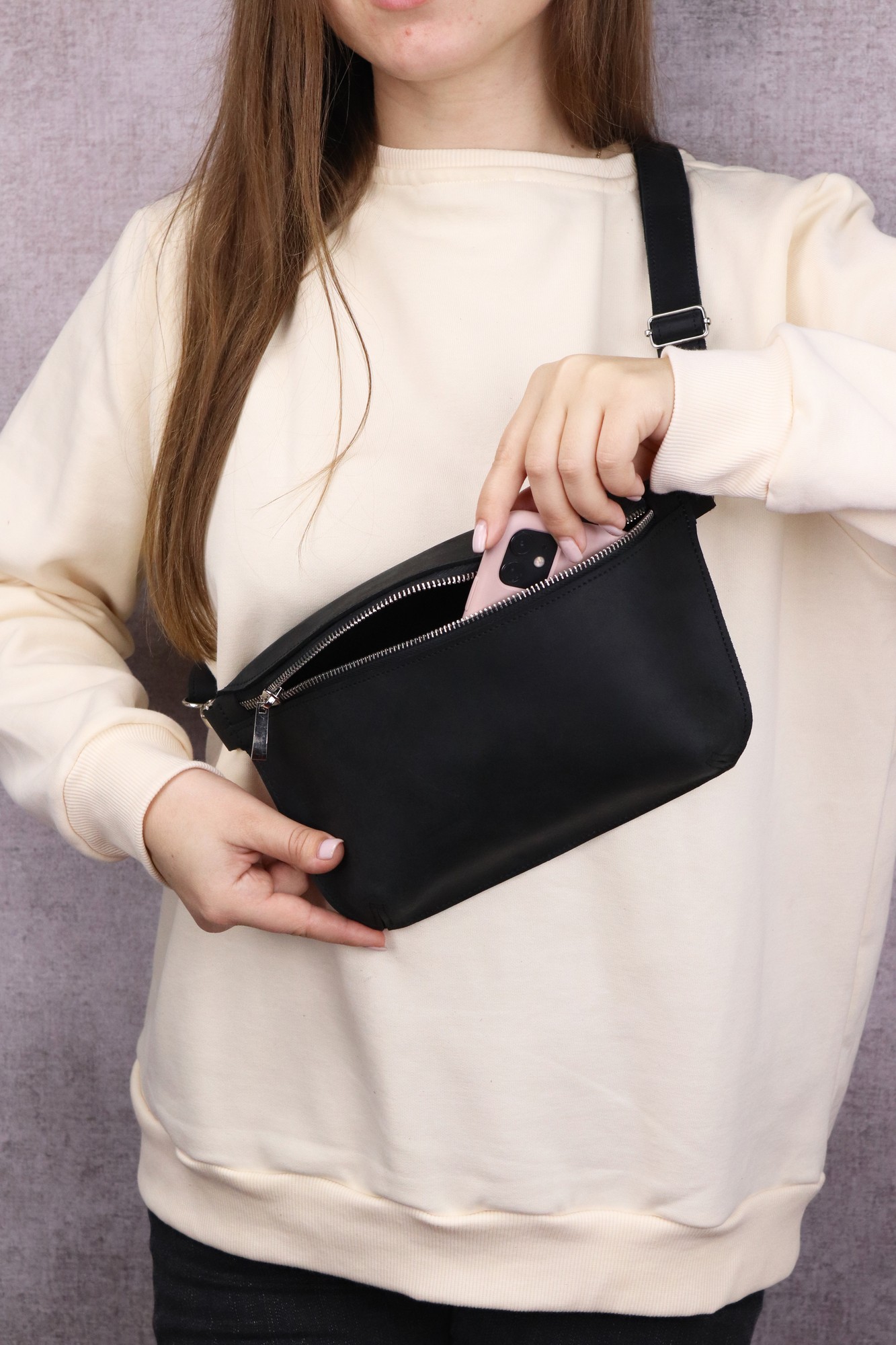 Leather fanny pack for men/ black bum bag/ unisex waist bag/ banana bag