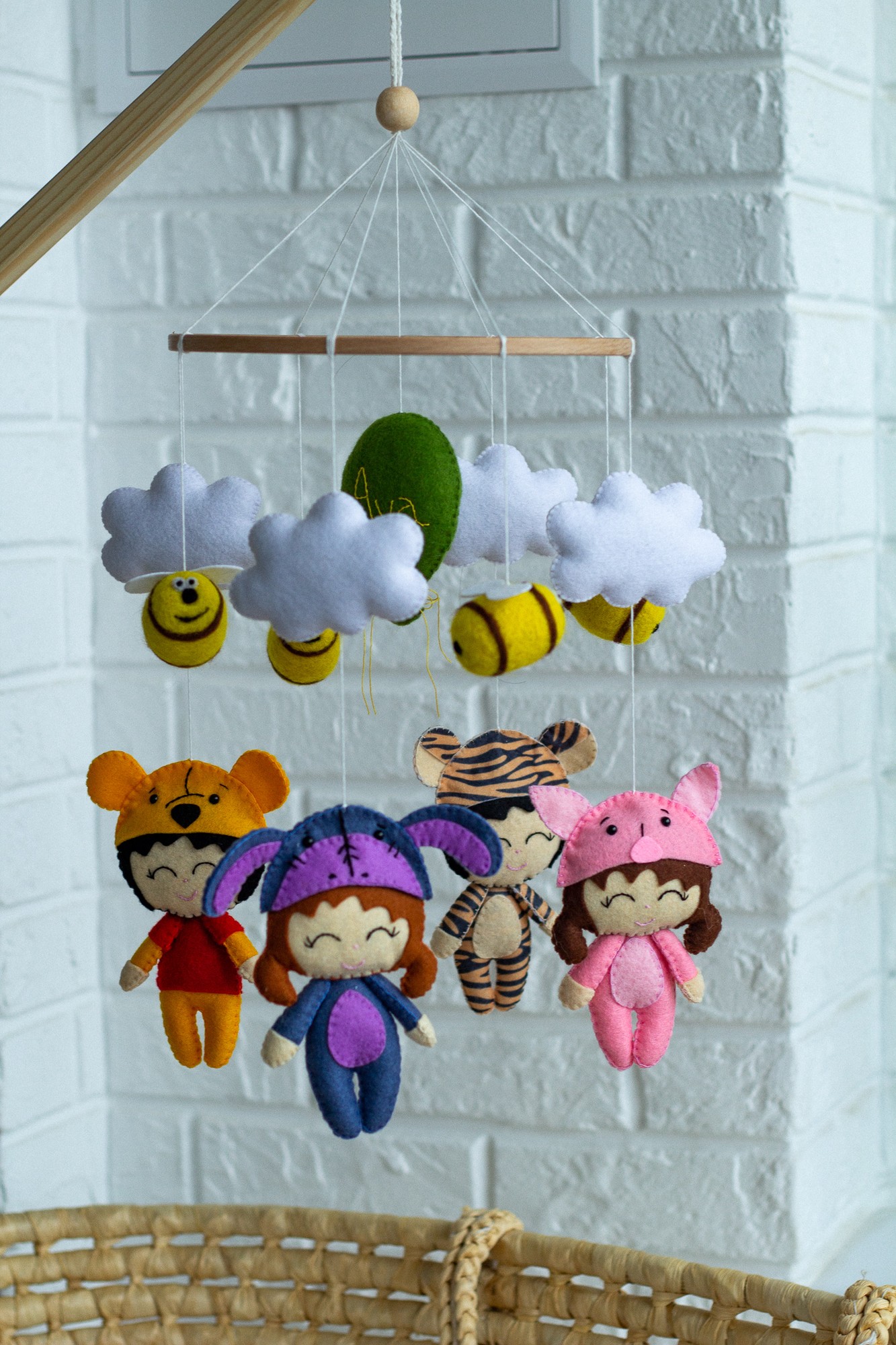 Personalized baby mobile 25871 from WoollyFox with donate to u24