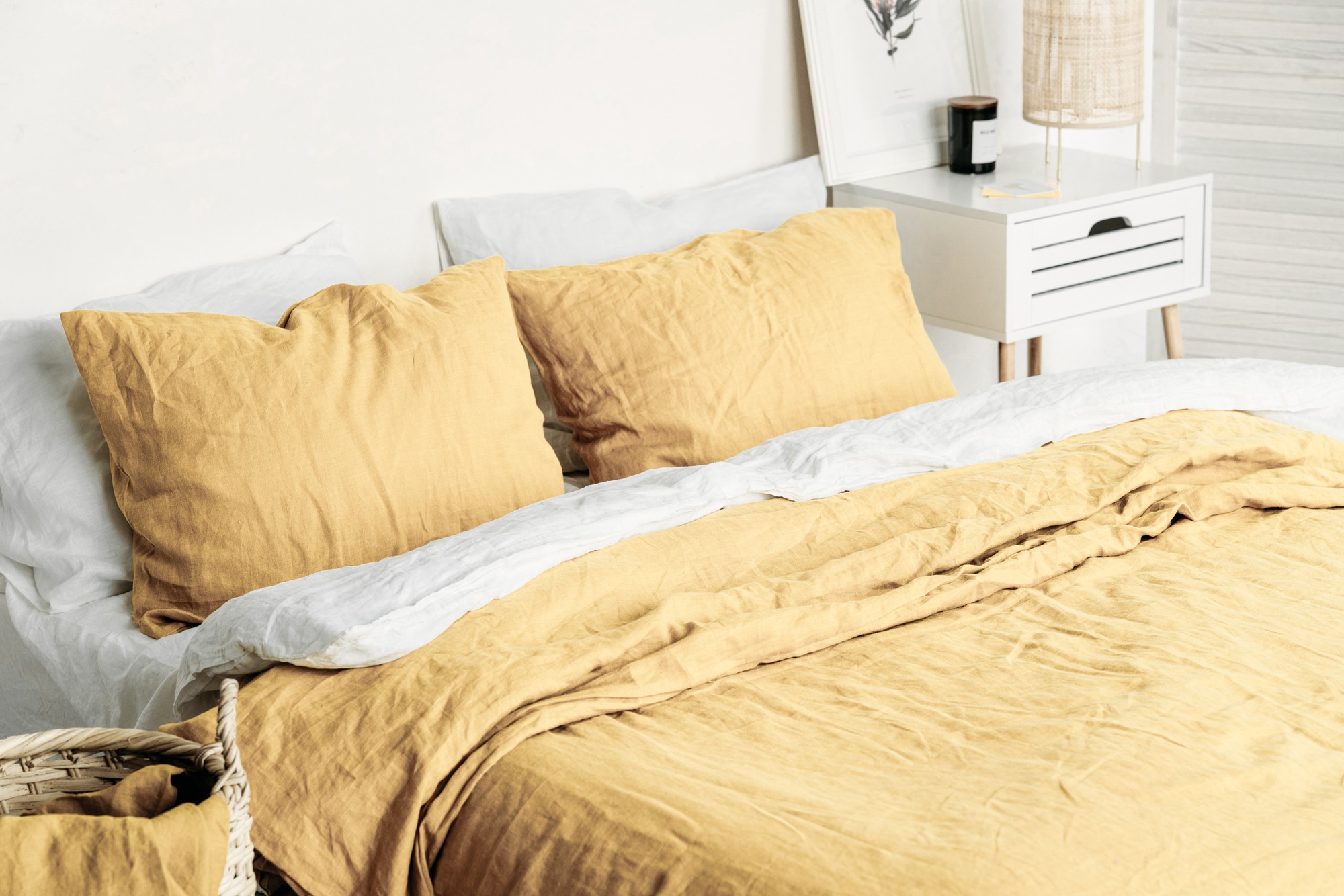 Linen bedding set lemon king size 27301 from OWL with donate to u24