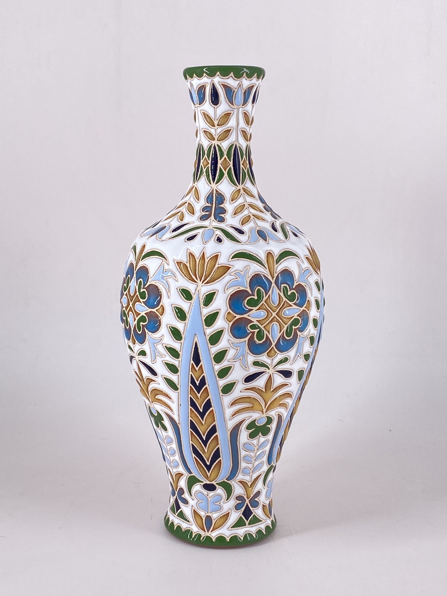 Vase 31854 from Quru Isar with donate to u24