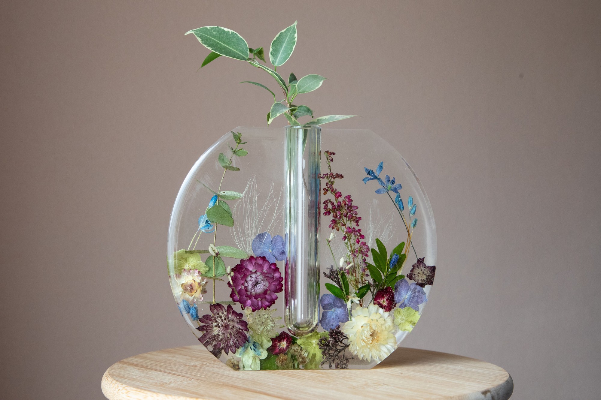 Resin vase with pressed flowers, home decor vase, handmade colorful