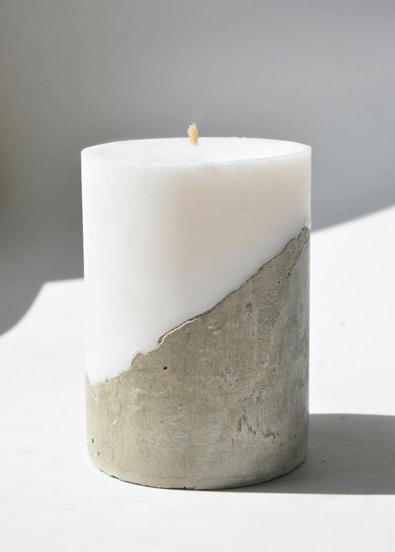 Concrete candle with coconut aroma "banka". scented candles. handmade