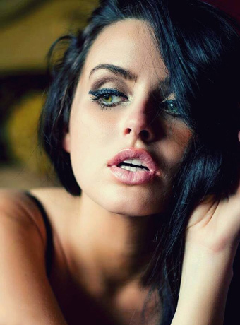 abigail ratchford height 5 8 173cm bust 36dd 91cm waist 24 60cm hips 36