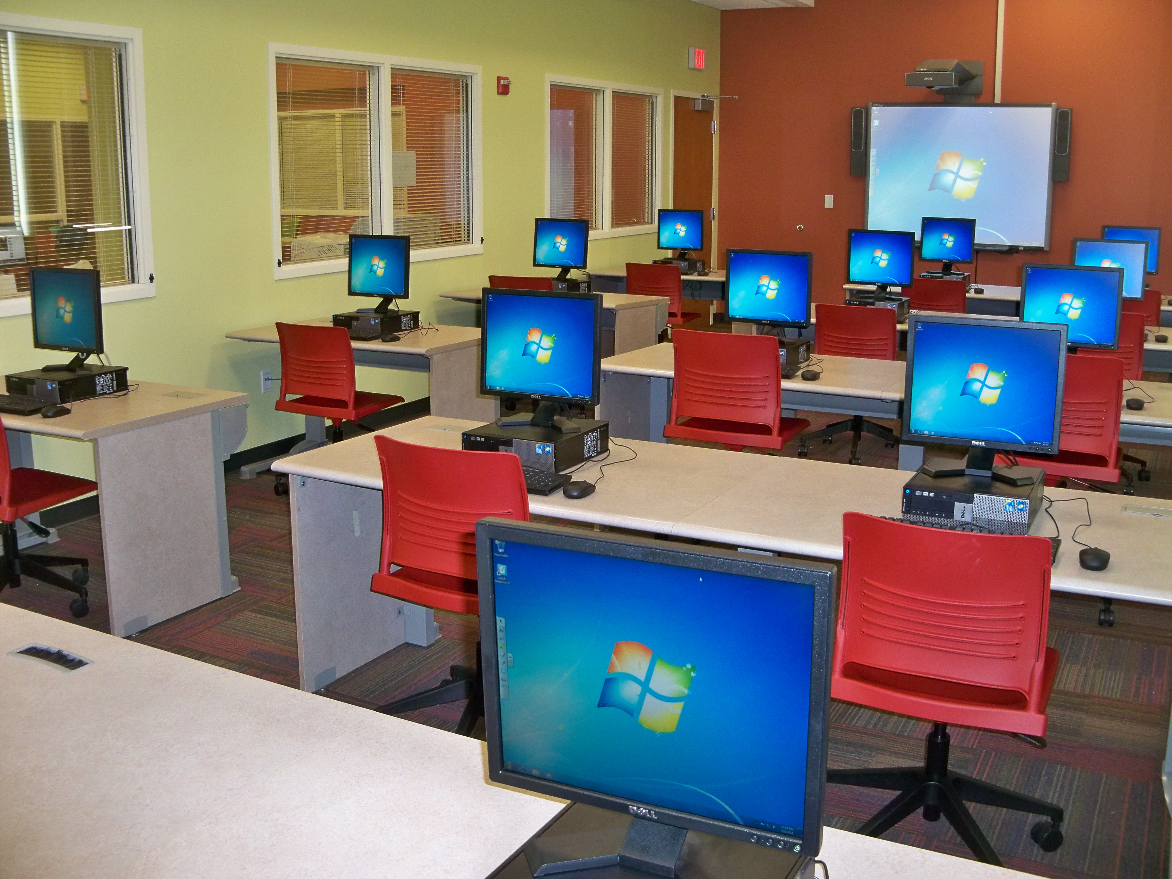 Computer Training Lab Shaker Heights Public Library