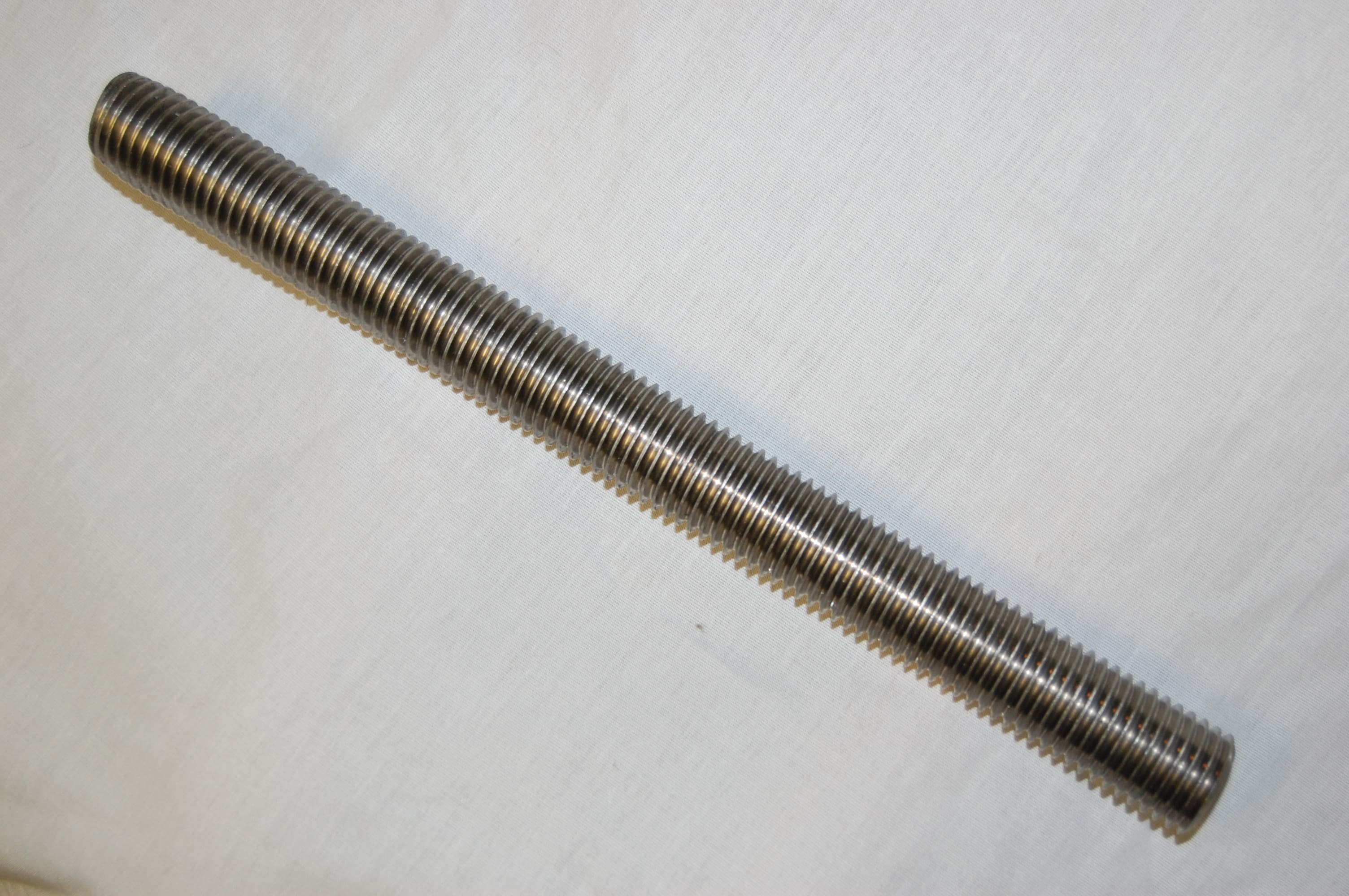 RIGHT HANDShamrock Bolt & Screw