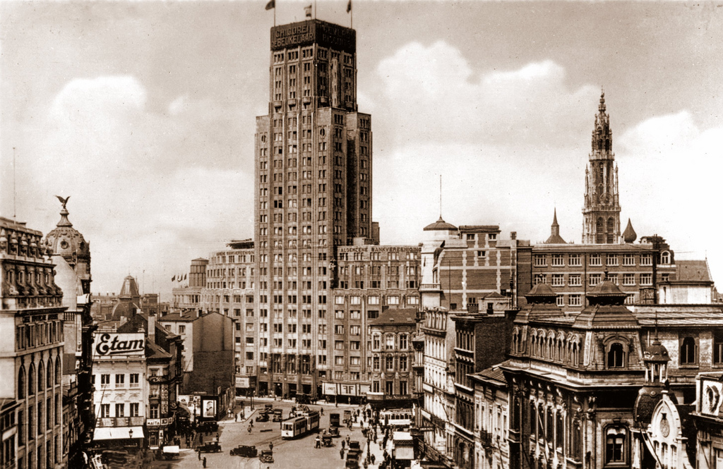 Antwerp Art Deco Shanghailander