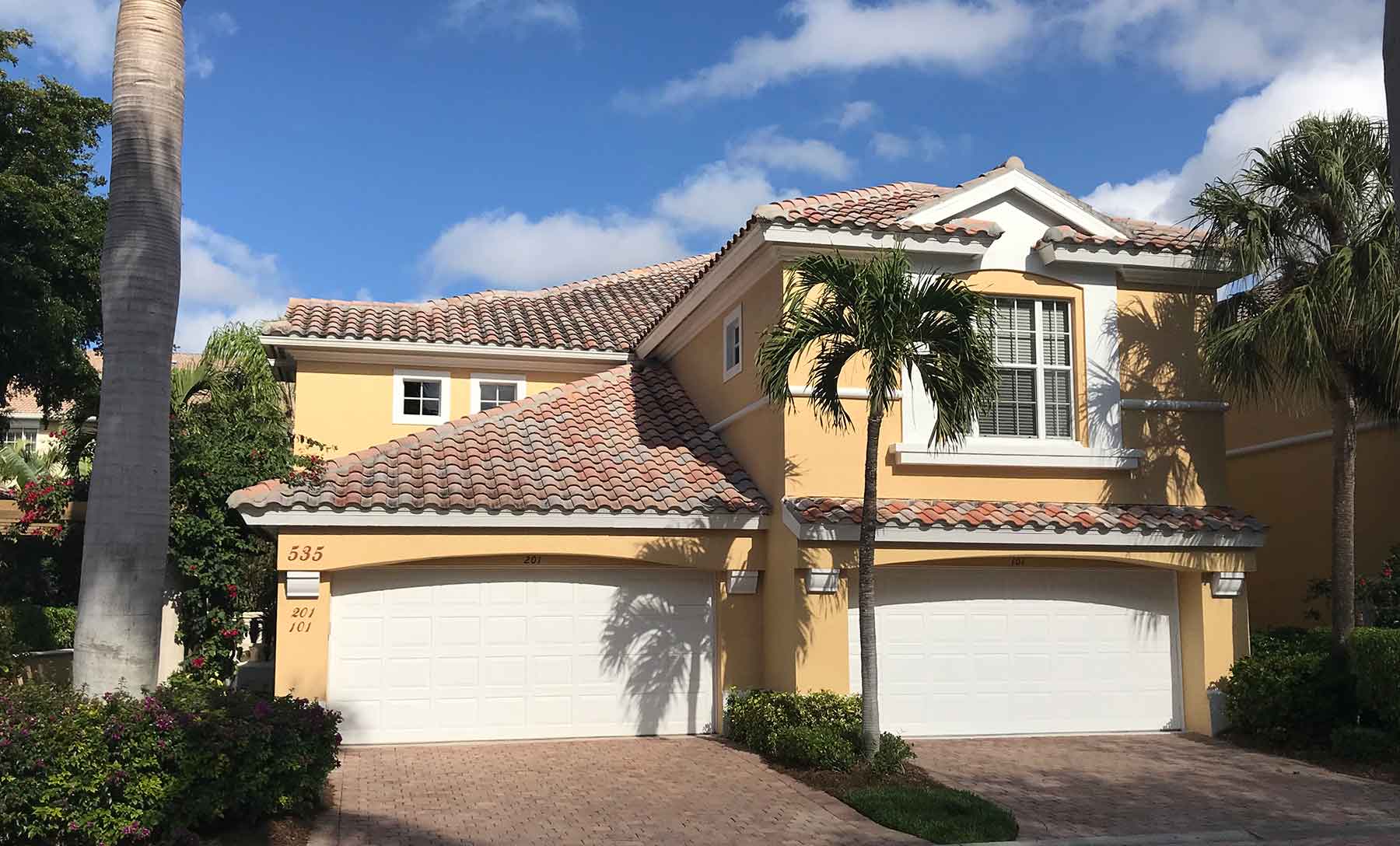 Pointe Villas For Sale Luxury Villas in Pelican Bay Naples FL.