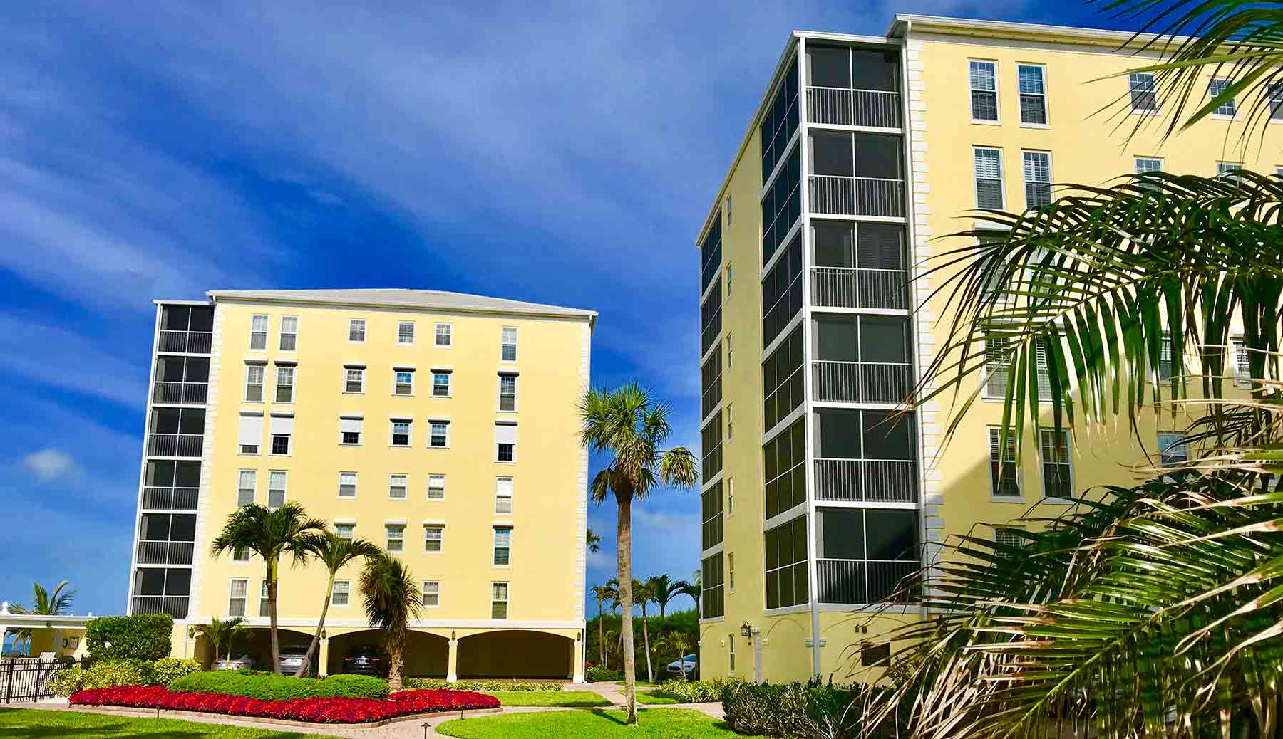 St. Croix Club Condos For Sale Luxury Condos in Moorings Naples FL.