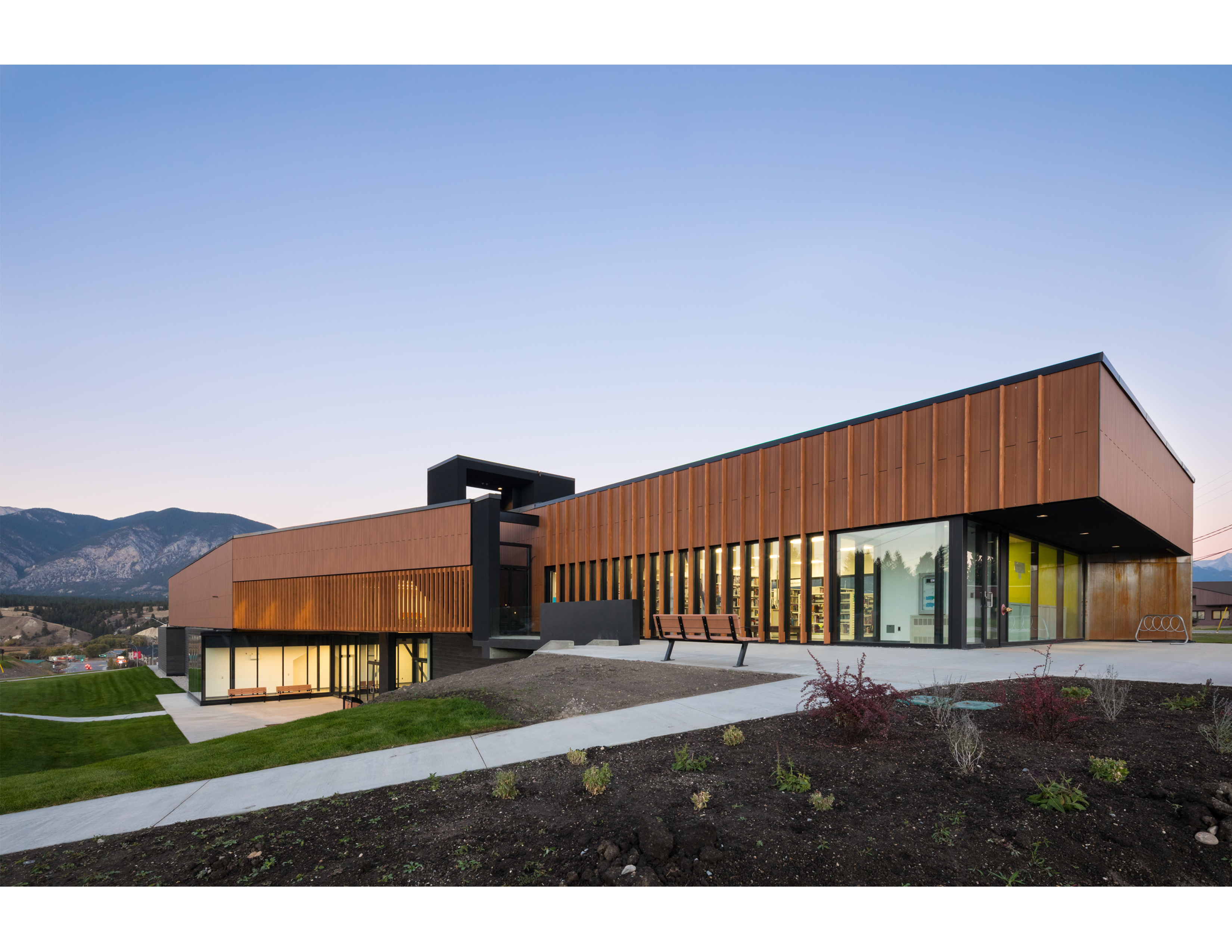 AWARD Columbia Valley Community Facility wins AIBC Lieutenant Governor