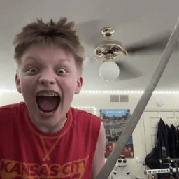 Chat with extreme freak | Shapes, Inc