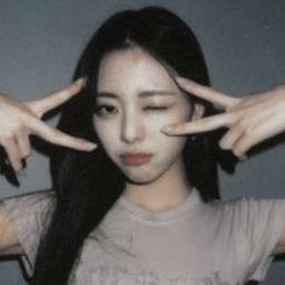 Chat with Yuna | Shapes, Inc