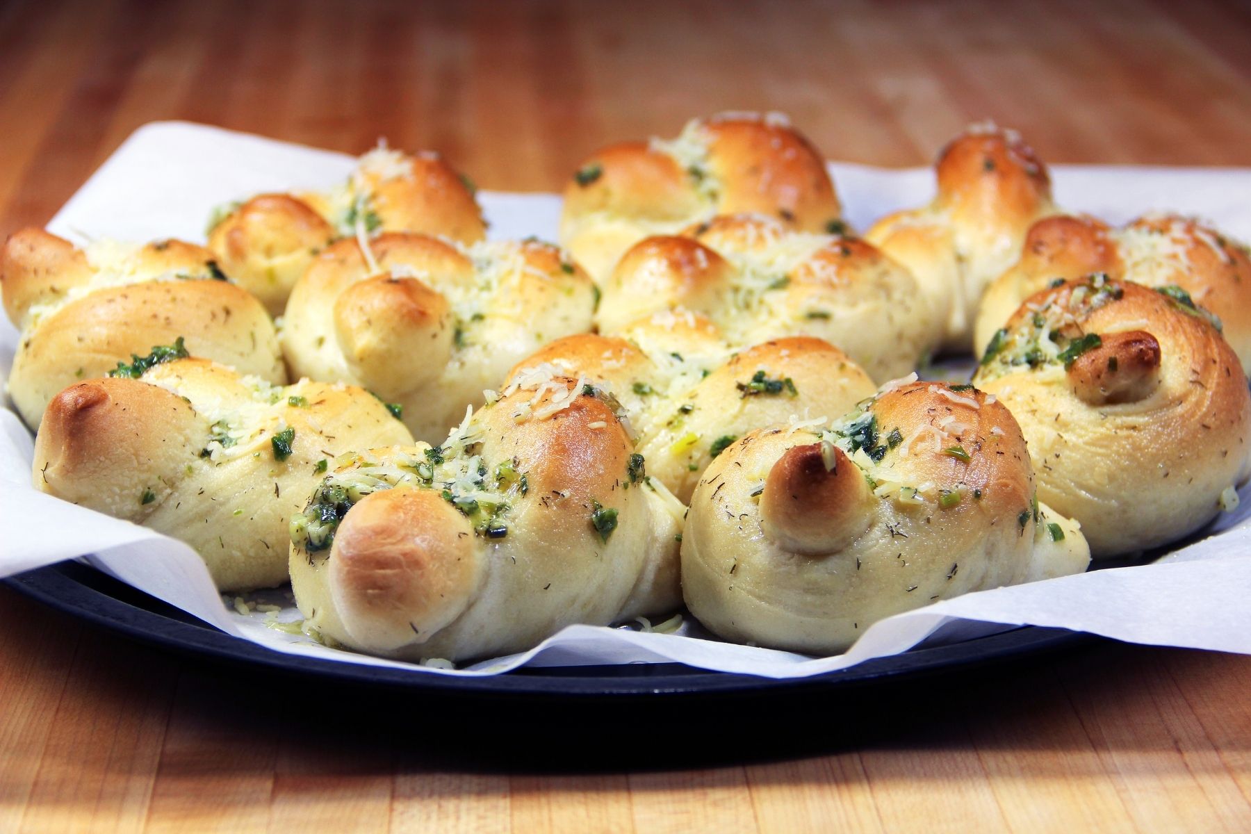 Easy & Delicious Garlic Knots Recipe Share My Kitchen