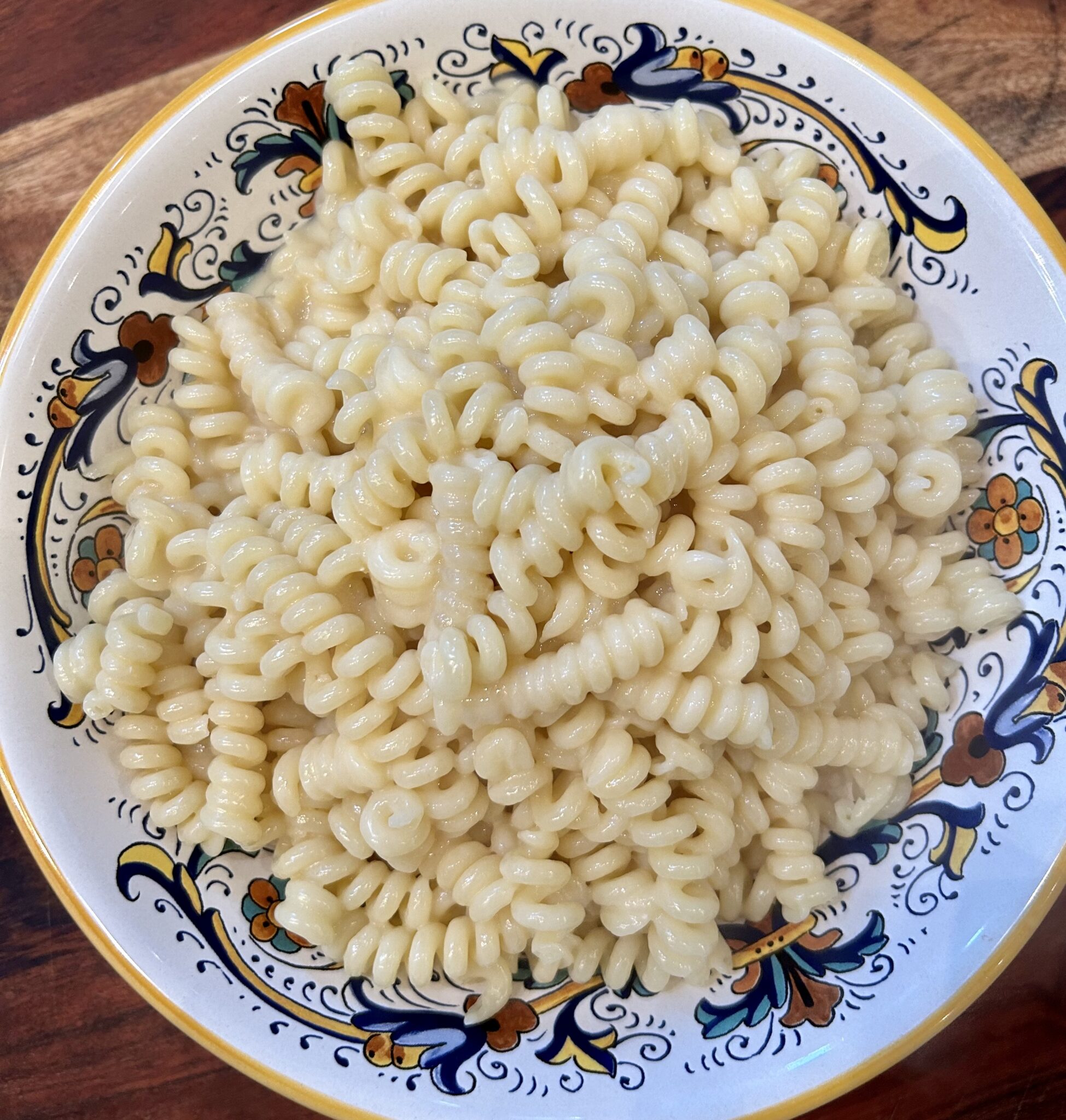 PASTA AL BURRO E FORMAGGIO Sabor da cozinha