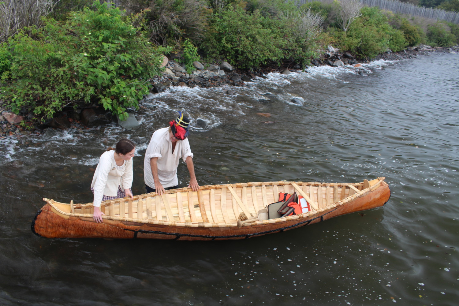 Building a Birch Bark Canoe Sharing Horizons