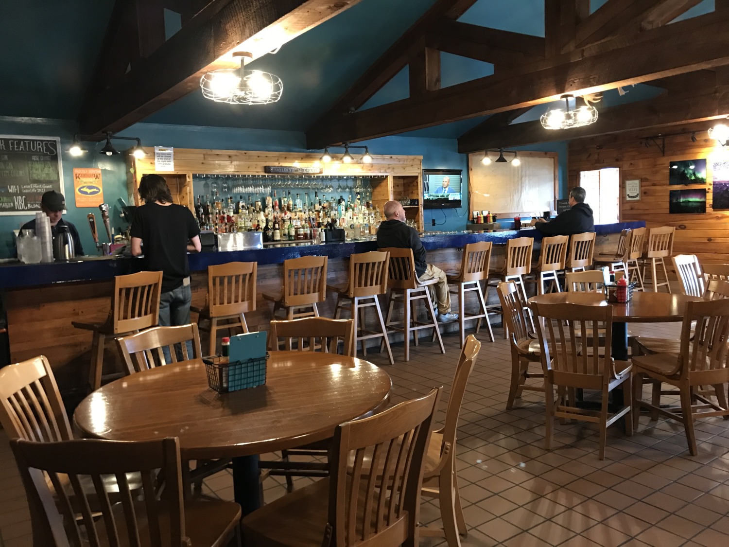 Lake Effect Bar and Grill in Copper Harbor Sharing Horizons