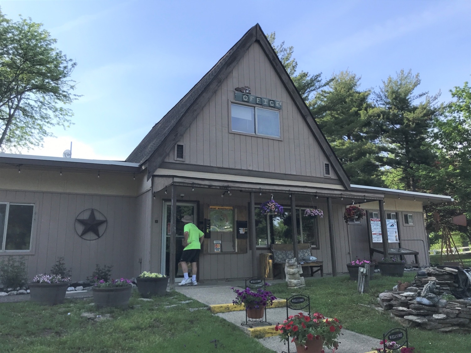 Northern Kentucky RV Park in Dry Ridge Sharing Horizons