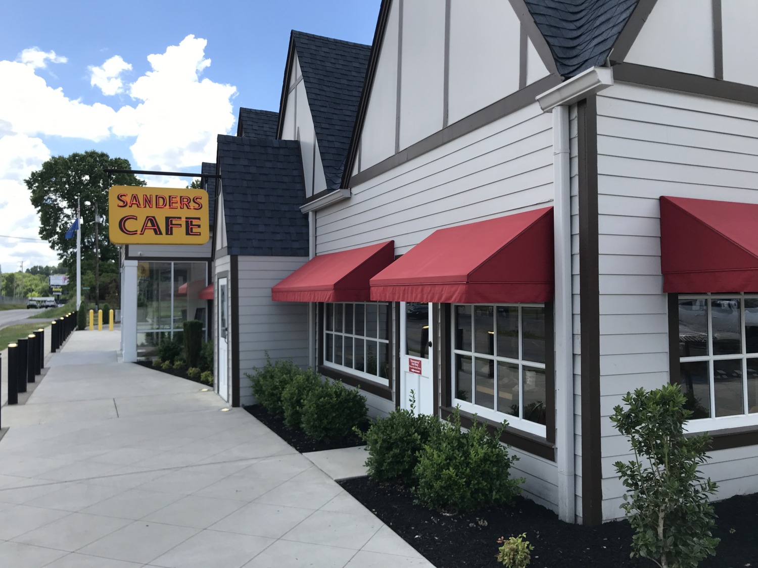 Harland Sanders Café and Museum Sharing Horizons