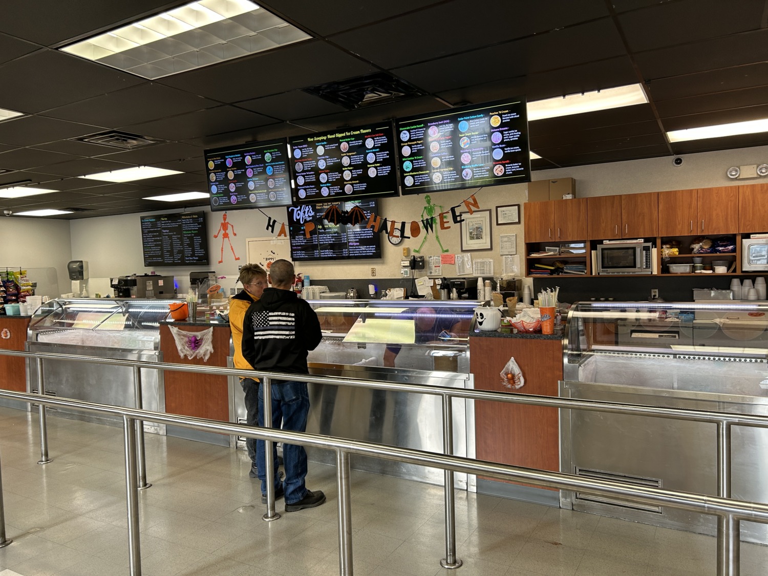 Tofts Ice Cream Parlor, Ohio's Oldest Dairy Sharing Horizons