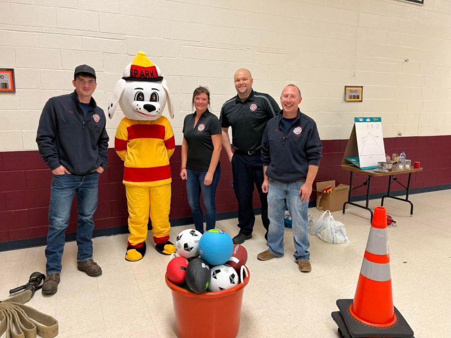 Saint Louis Fire Department teaches fire safety at elementary schools