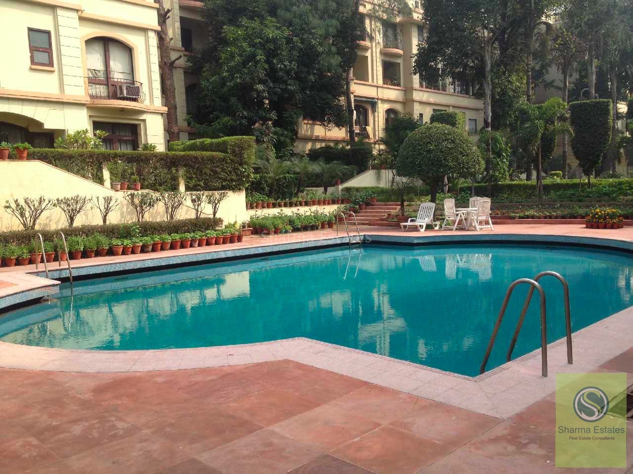 RESIDENTIAL APARTMENT FOR SALE PRITHVIRAJ ROAD CENTRAL DELHI SUPER