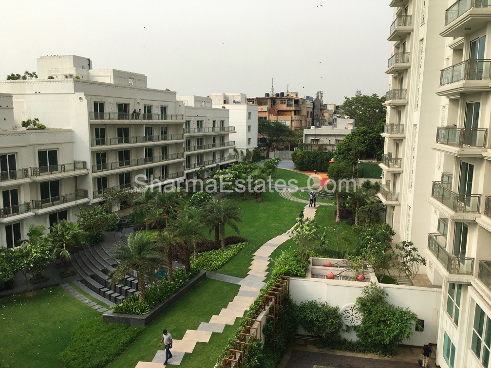 4 BHK Luxury Apartment For Rent in DLF King’s Court, Greater Kailash 2