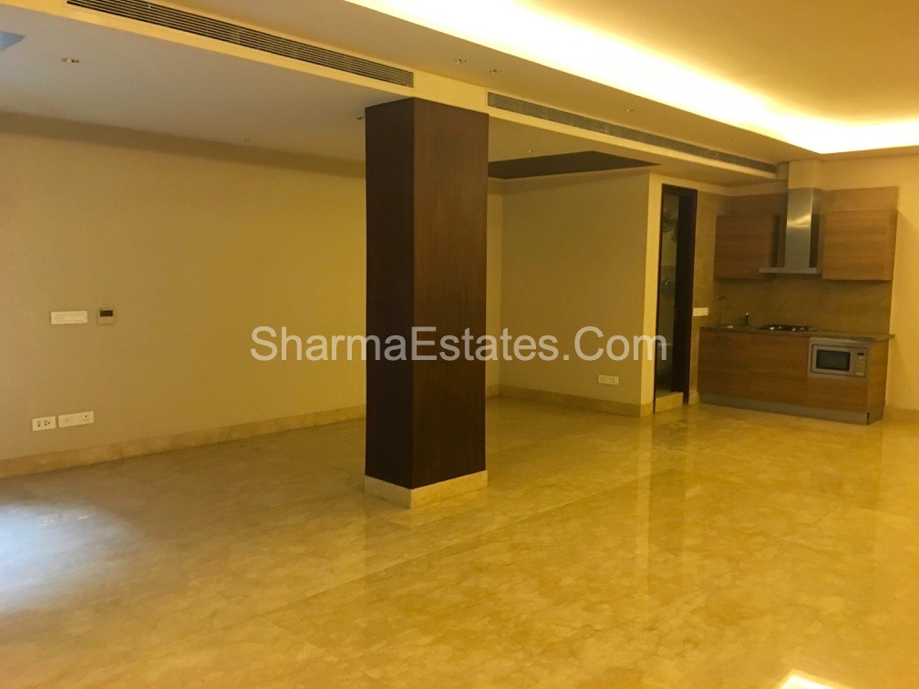 4 BHK Builder Apartment for Sale in Westend Colony New Delhi Ground