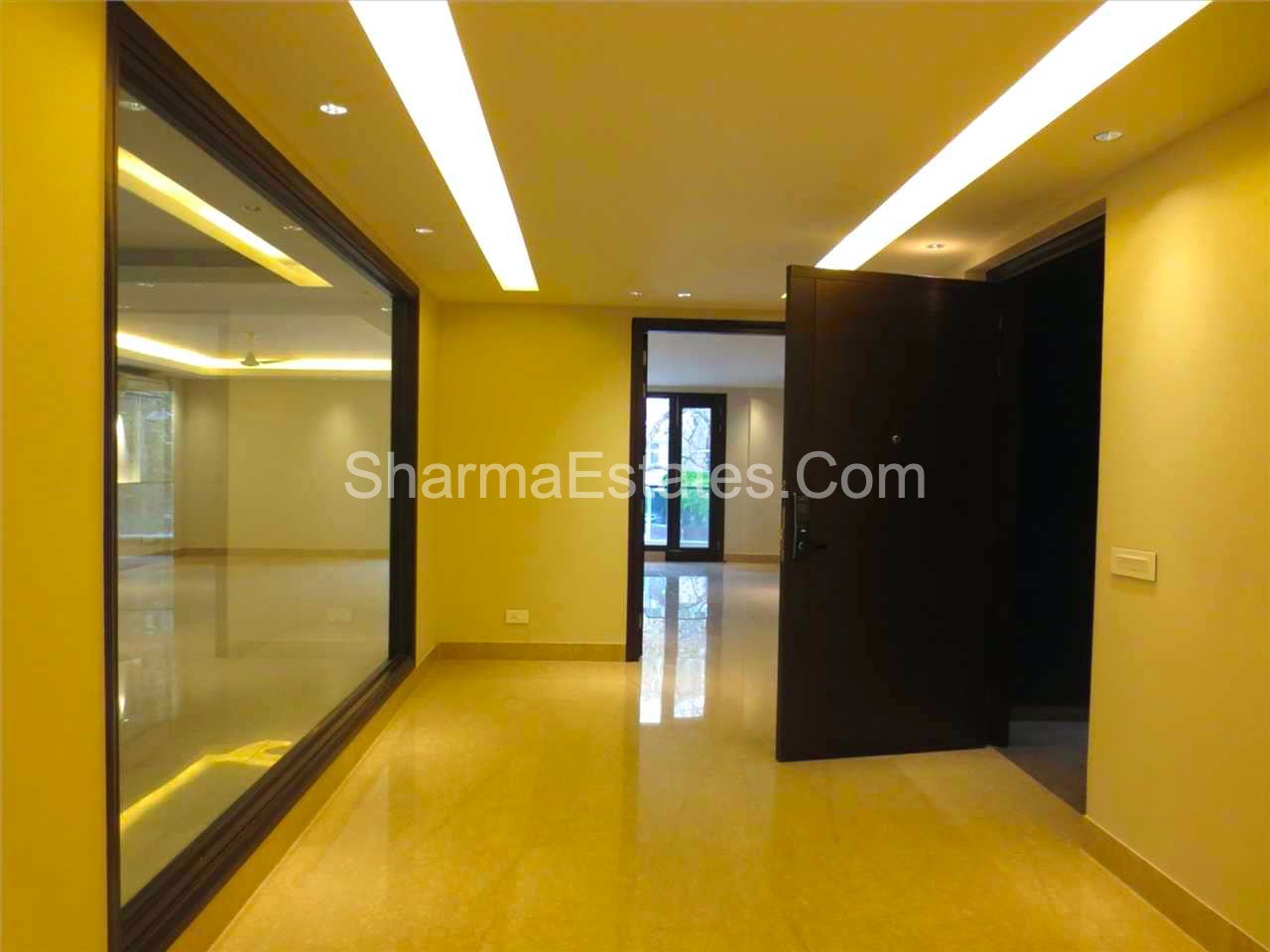 4 BHK Builder Floor Apartment for Sale in West End New Delhi Luxury