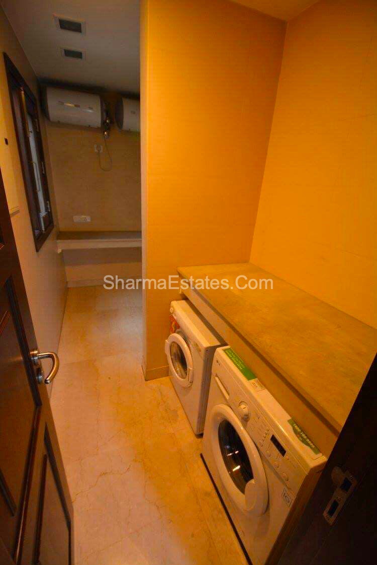 4 BHK Builder Apartment for Sale in Westend Colony New Delhi Ground