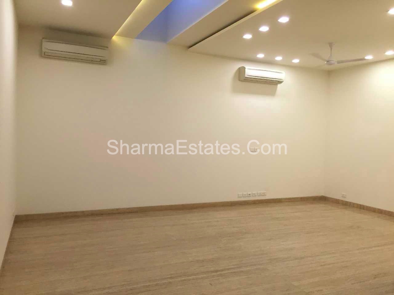 3 BHK Residential Apartment for Rent in Malcha Marg Chanakyapuri New