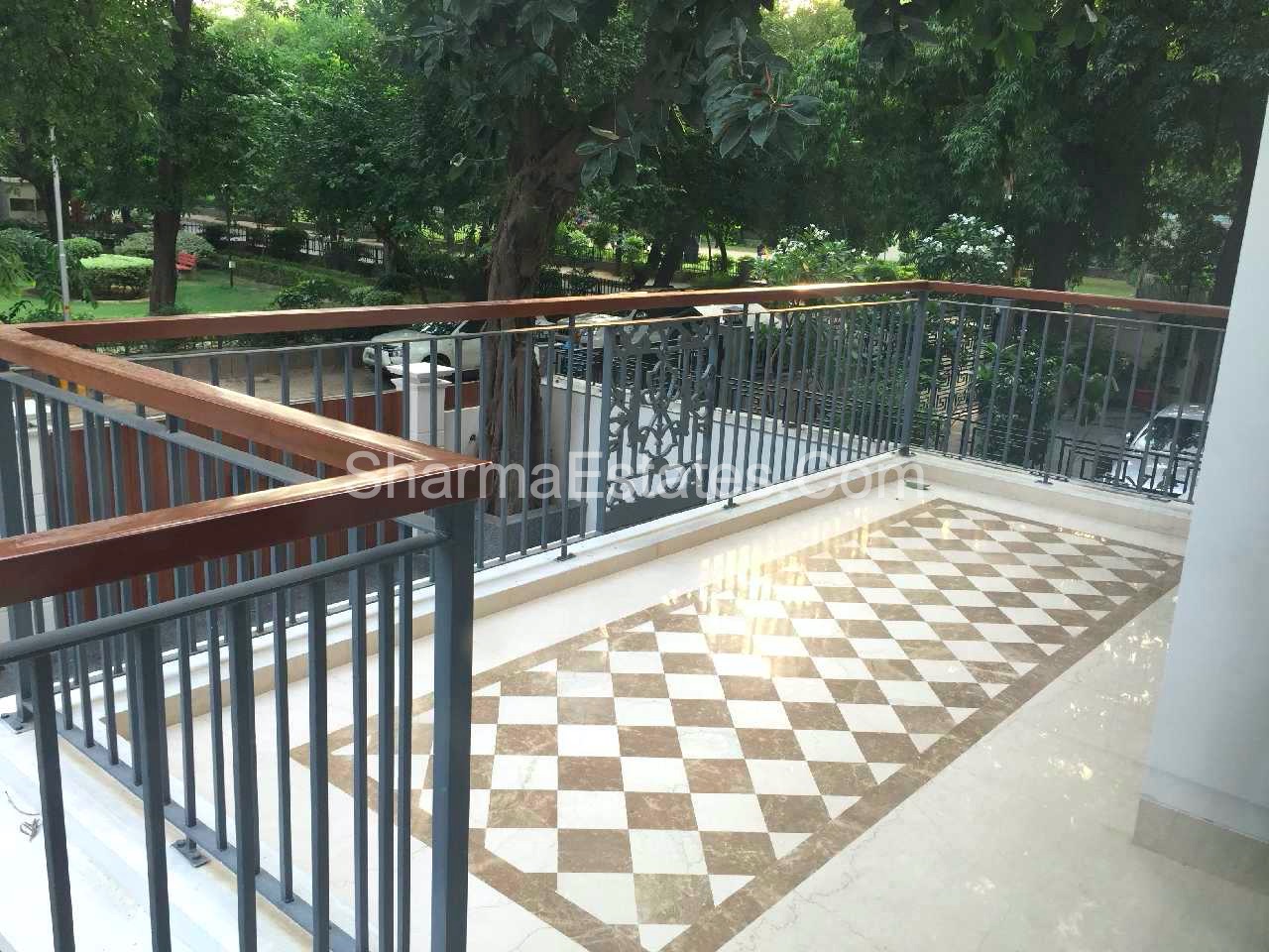 3 BHK Residential Apartment for Rent in Malcha Marg Chanakyapuri New