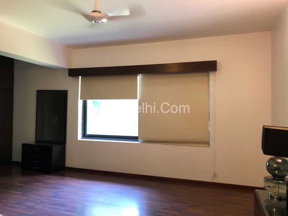 4 BHK Residential Apartment for Sale in Golf Links Delhi Super Luxury