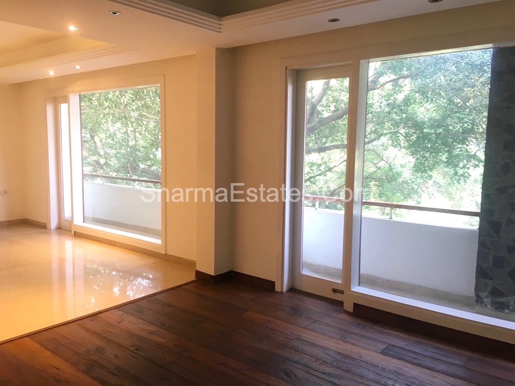 4 BHK Residential Builder Apartment For Sale in Jor Bagh New Delhi Luxurious Duplex House in