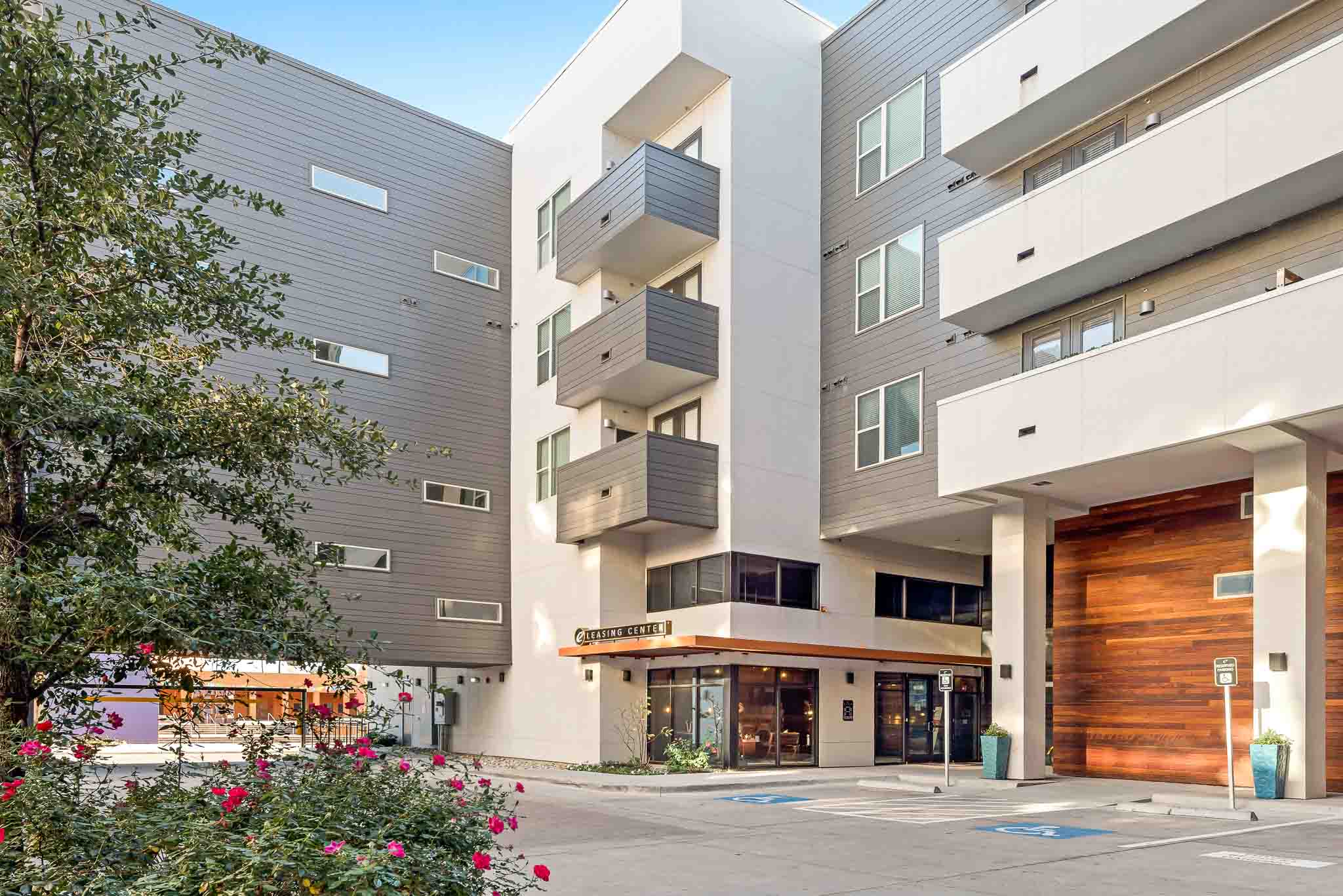 Commercial real estate photography MultiFamily Properties Real