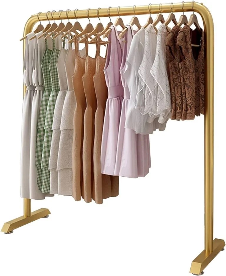 How to Prevent Clothes from Wrinkling on a Drying Rack?