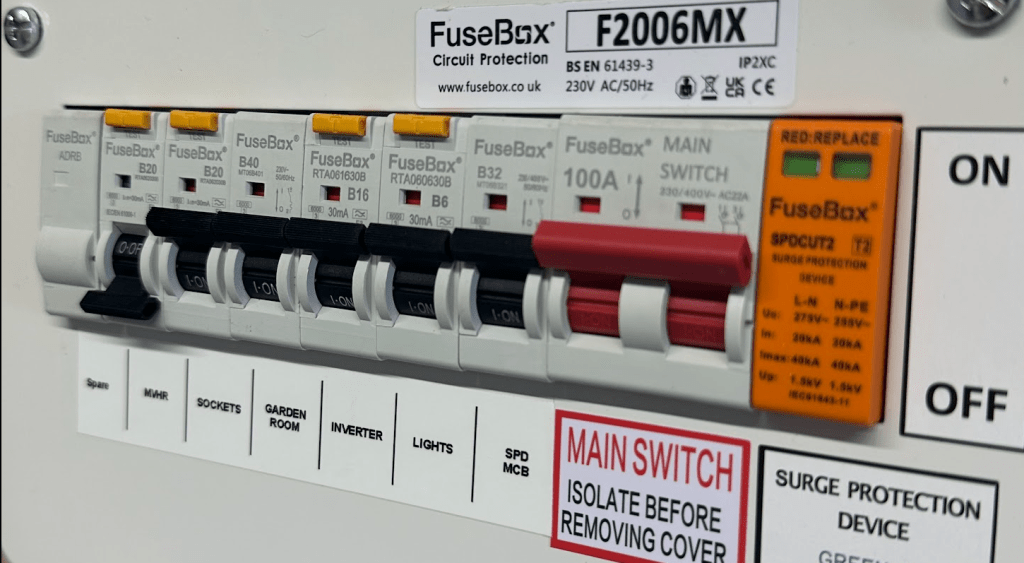 Consumer Units Shaw 4 Electrical