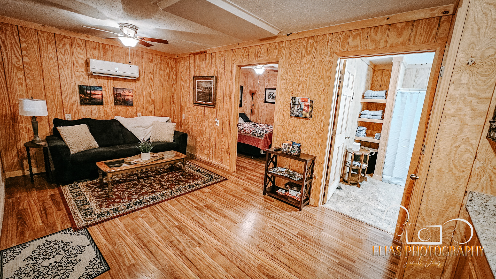 Standard Suite Southern Illinois Cabin Rentals, Shawnee National Forest, Marion Illinois