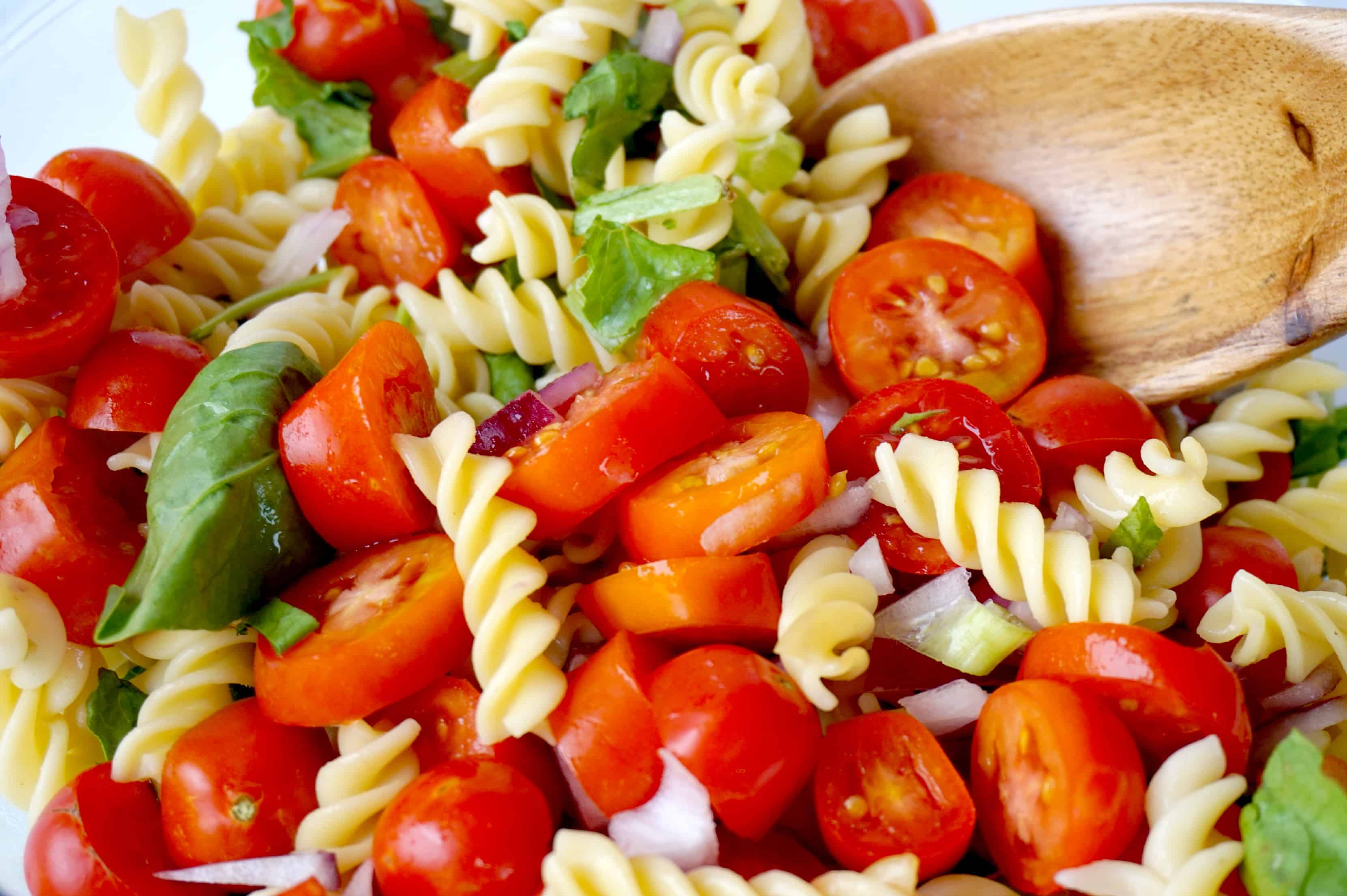 Avocado Pesto Pasta Salad