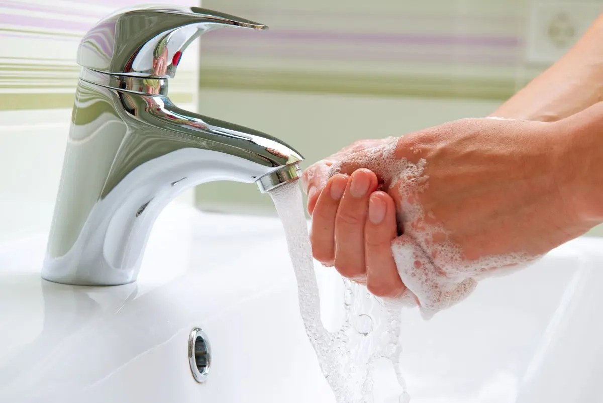 How To Clean Under Nail Without Brush