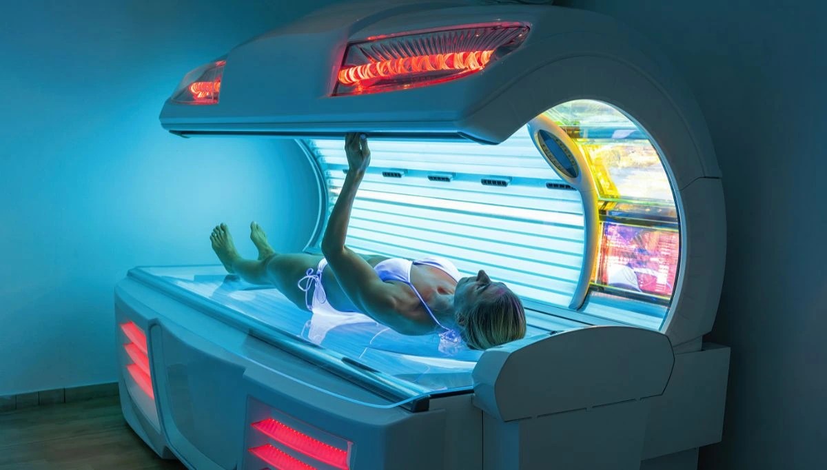 How to Remove Acrylic From Tanning Bed