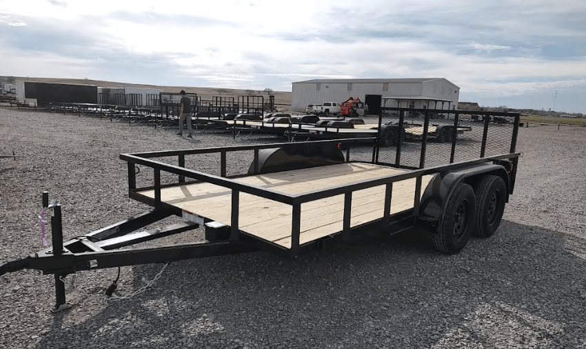 14′ Tandem Dovetail Sheds and Trailers of Chickasha